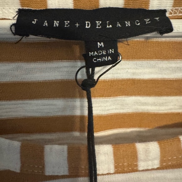 Jane and Delancey Brown and Tan Cap Sleeve Tie Front Blouse - Picture 3 of 4